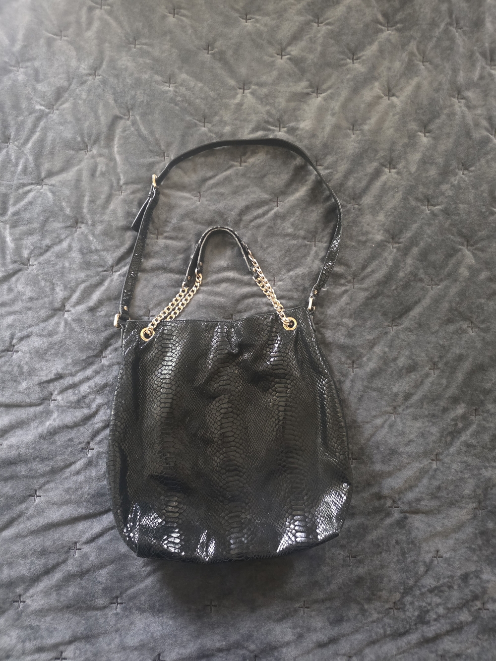 Michael Kors Black Faux-Snake Chain-Handle Women's Shoulder Bag - Picture 3 of 15